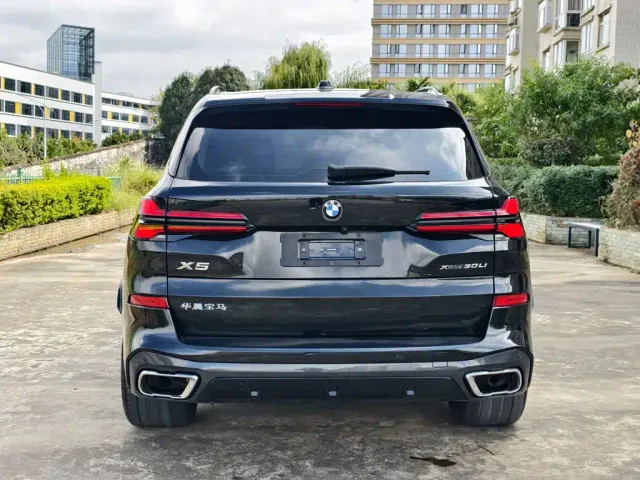 BMW X5 — Фото автомобиля 6