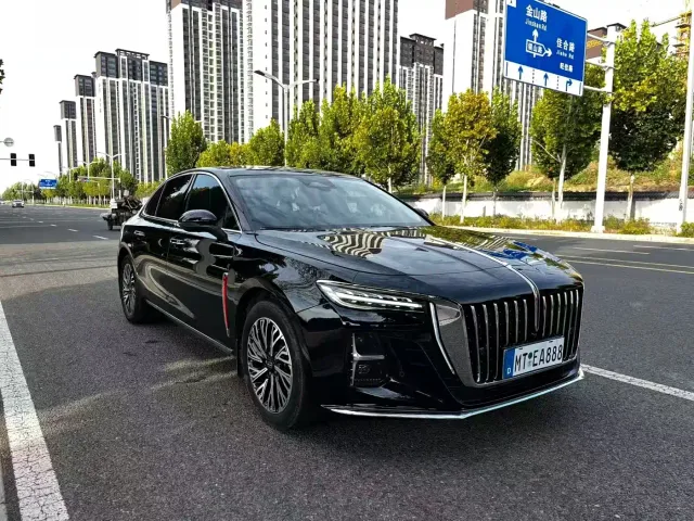 Hongqi H5 — Фото автомобиля 3