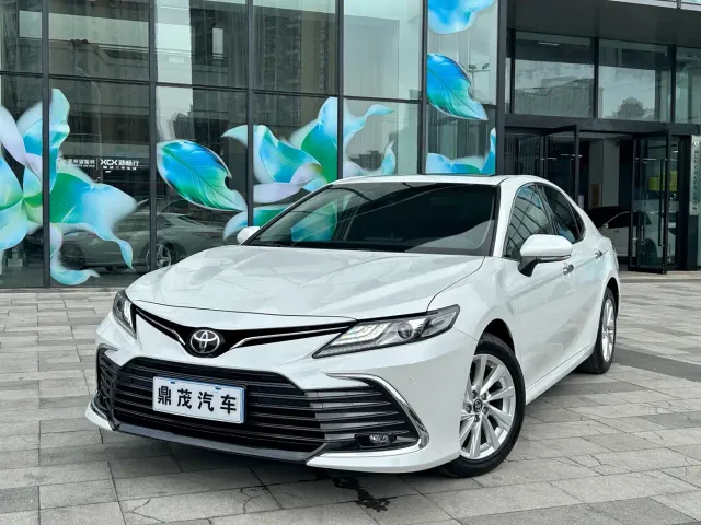 Фотография автомобиля — Toyota Camry