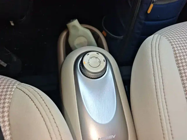 Wuling Hongguang Mini EV — Фото автомобиля 13