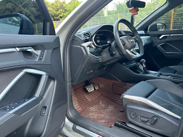 Audi Q3 — Фото автомобиля 4