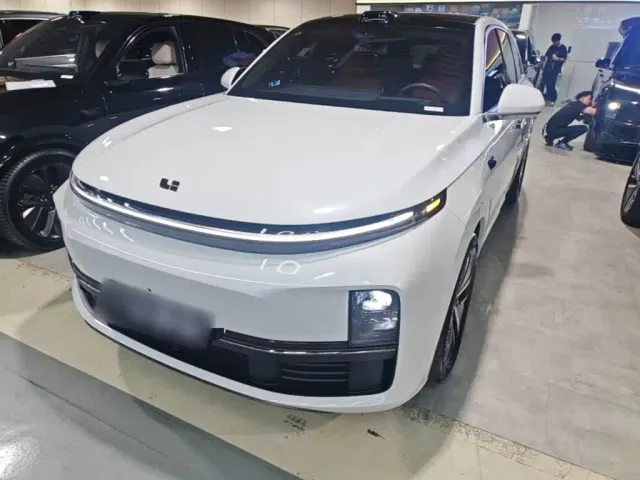 Фотография автомобиля — Li Auto L7