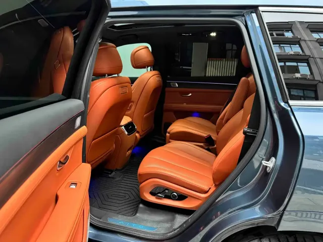 Aito M7 — Фото автомобиля 12