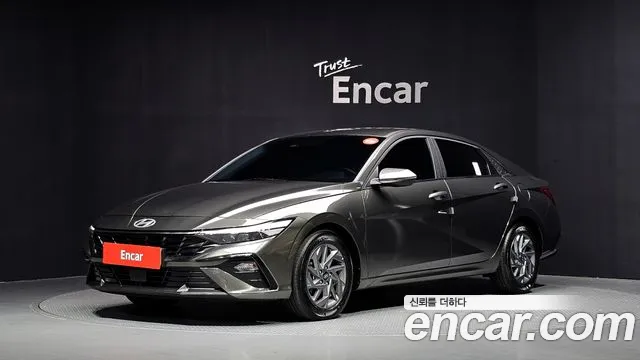 Фотография автомобиля — Hyundai Avante CN7