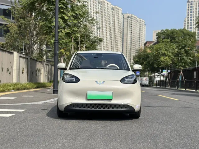 Wuling Bingo — Фото автомобиля 2