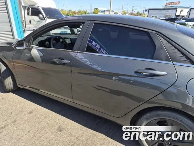 Hyundai Avante CN7 — Фото автомобиля 4