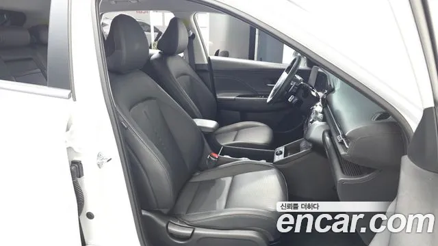Hyundai Kona SX2 — Фото автомобиля 16