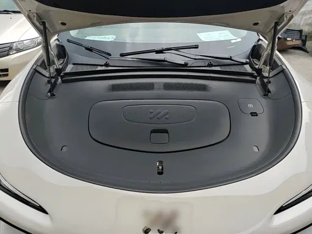 IM Motors LS6 — Фото автомобиля 19