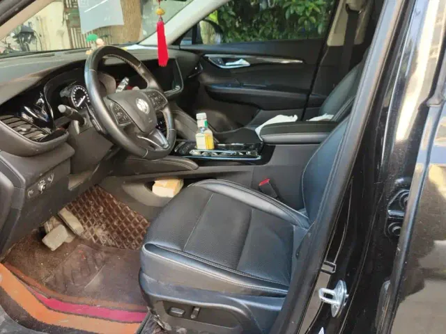 Buick Envision Plus — Фото автомобиля 9