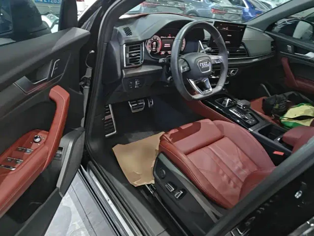 Audi Q5L — Фото автомобиля 15