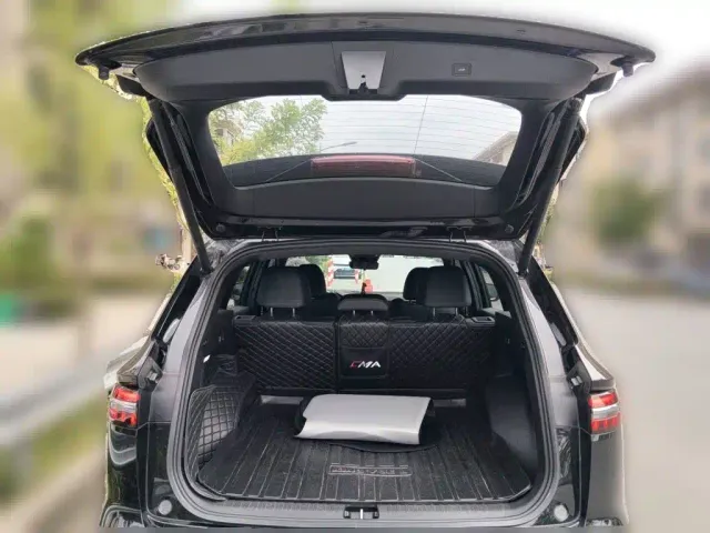 Geely Xingyue L — Фото автомобиля 15