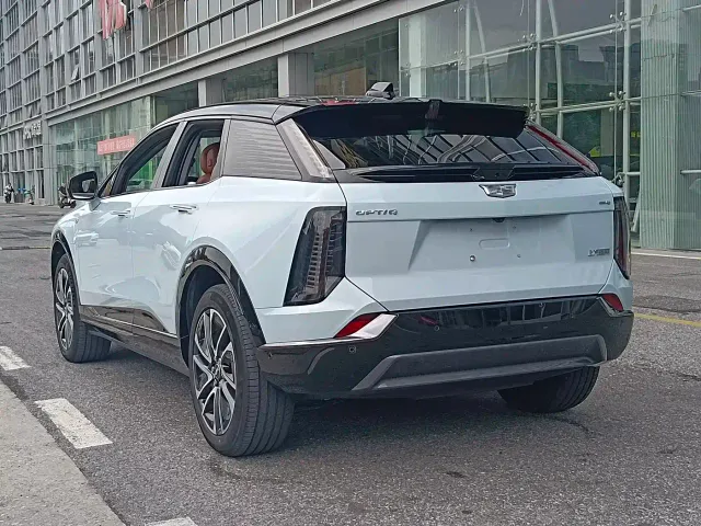 Cadillac Optiq — Фото автомобиля 6