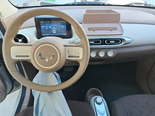 Wuling Hongguang Mini EV — Фото автомобиля 9