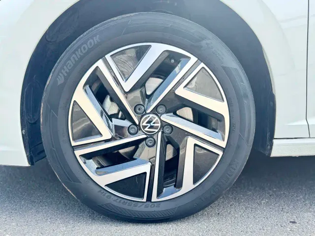 Volkswagen Sagitar — Фото автомобиля 15