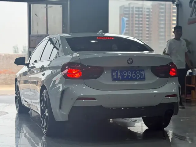 BMW 1 Series — Фото автомобиля 12