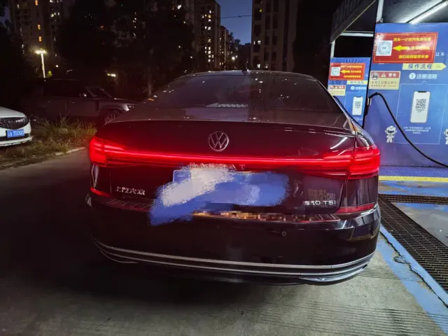 Volkswagen Passat — Фото автомобиля 3