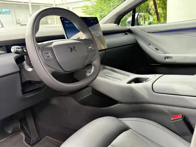 Xpeng P7+ — Фото автомобиля 5