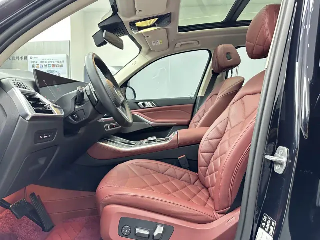 BMW X5 — Фото автомобиля 10