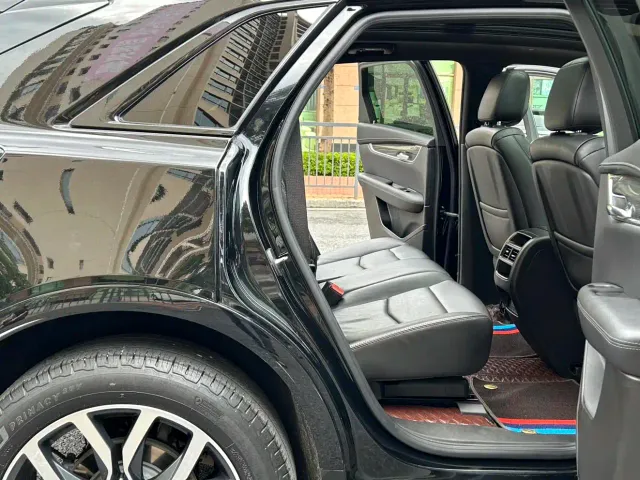 Cadillac XT5 — Фото автомобиля 28