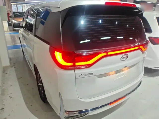 GAC Trumpchi M8 — Фото автомобиля 4