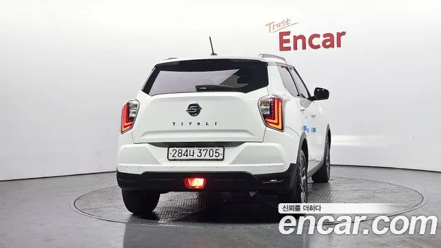 KG_Mobility_Ssangyong TIBOLI Very New Tivoli Бензин 1.5 2WD — Фото автомобиля 4