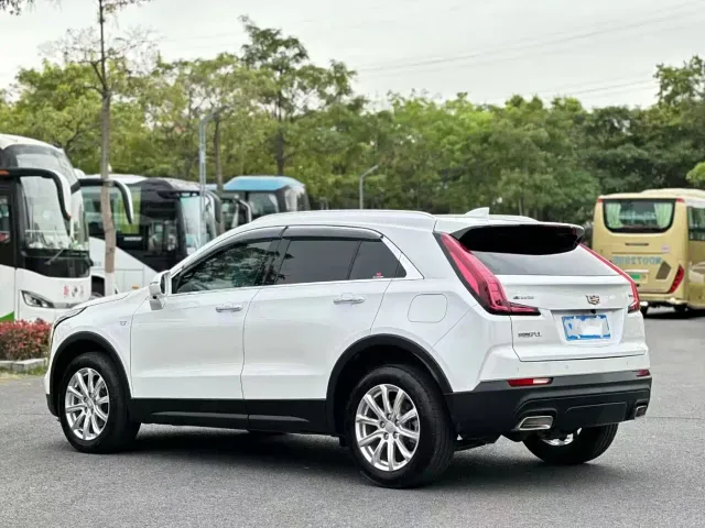 Cadillac XT4 — Фото автомобиля 7