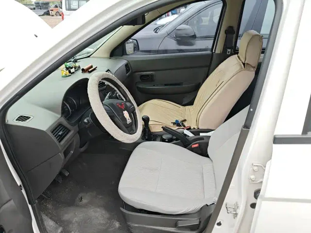 Wuling Hongguang — Фото автомобиля 16