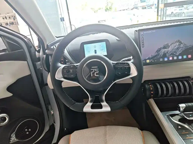 BYD Yuan PLUS — Фото автомобиля 10