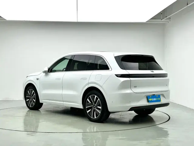 Li Auto L6 — Фото автомобиля 4