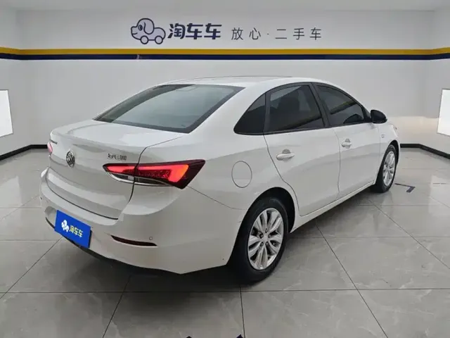 Buick Excelle — Фото автомобиля 3