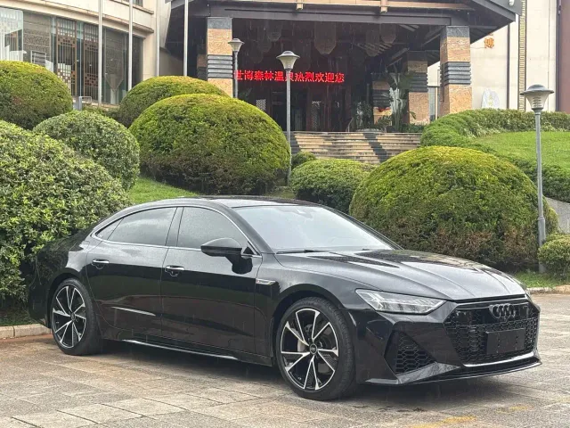 Audi A7L — Фото автомобиля 3