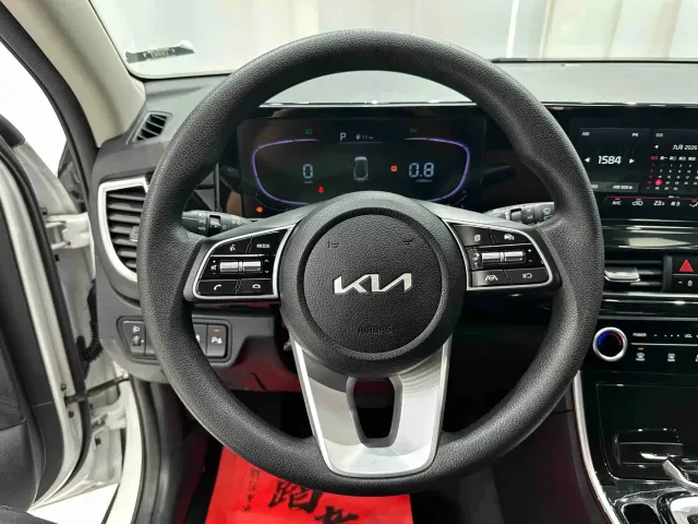 Kia Seltos — Фото автомобиля 11