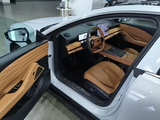 Geely Galaxy Xingyao 8 — Фото автомобиля 15