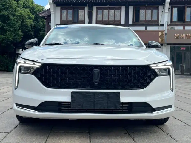 Bestune B70 — Фото автомобиля 2