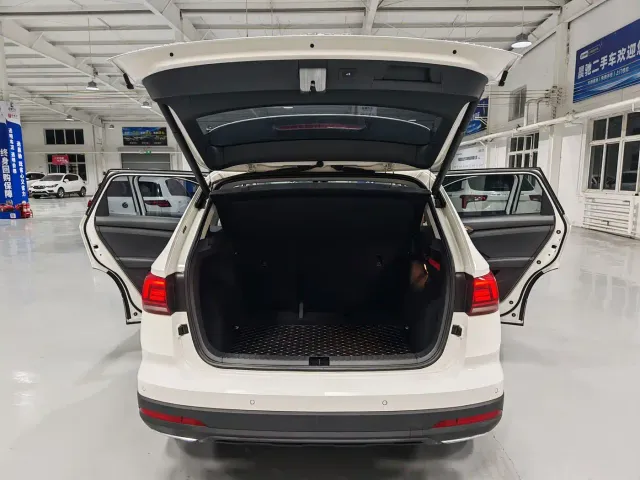 Volkswagen Tharu — Фото автомобиля 15