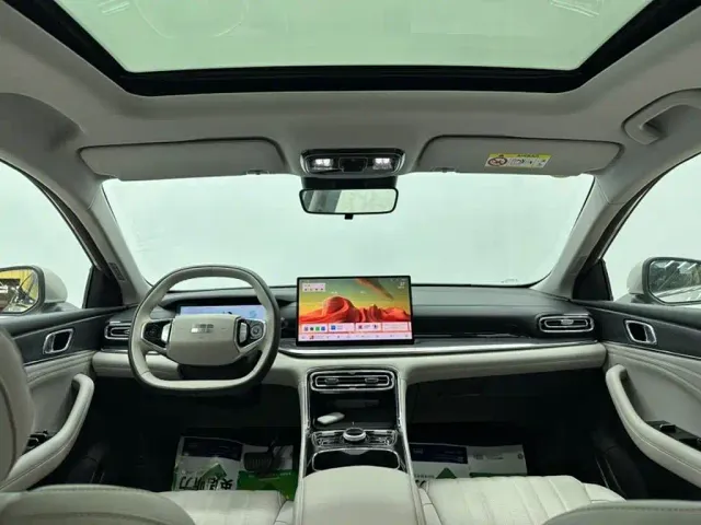 Geely Galaxy Galaxy Stellar 6 2025 125km Long Voyage Edition — Фото автомобиля 5