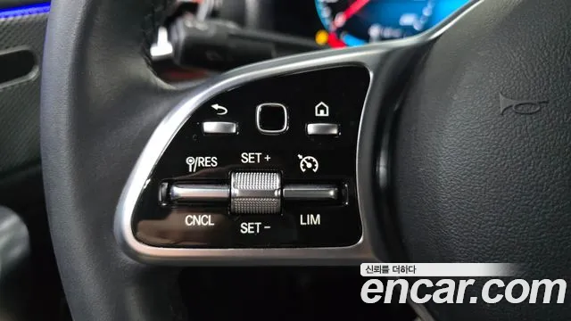 Mercedes-Benz A-Class — Фото автомобиля 5