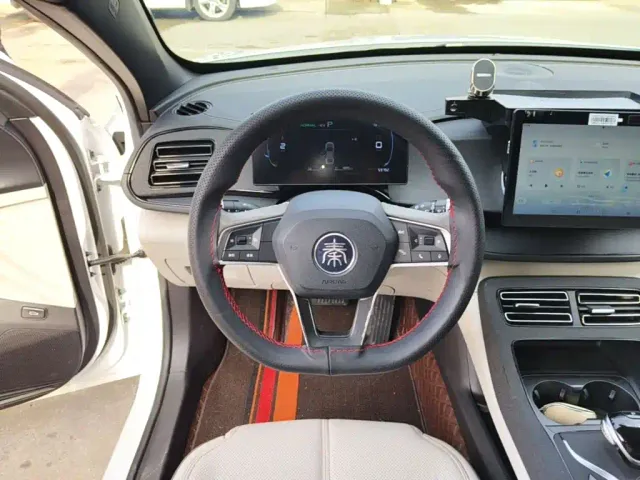 BYD Qin PLUS — Фото автомобиля 10
