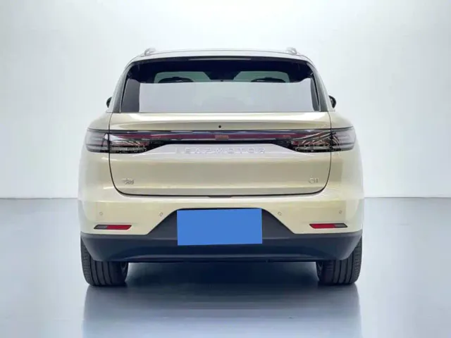 Leapmotor C11 — Фото автомобиля 5