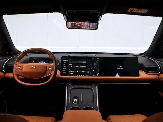 Xpeng G9 — Фото автомобиля 5