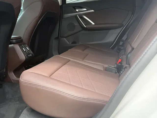 BMW X1 — Фото автомобиля 12