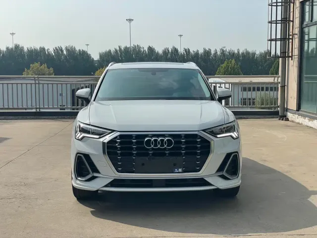 Audi Q3 — Фото автомобиля 2