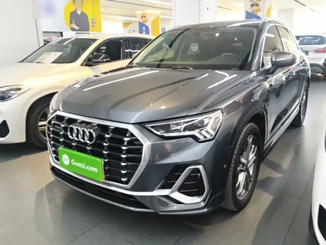 Фотография автомобиля — Audi Q3