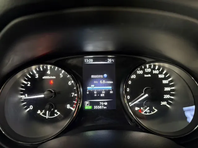 Nissan X-Trail — Фото автомобиля 12