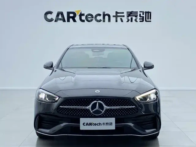Mercedes-Benz C-Class — Фото автомобиля 2