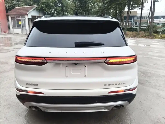 Lincoln Corsair — Фото автомобиля 5