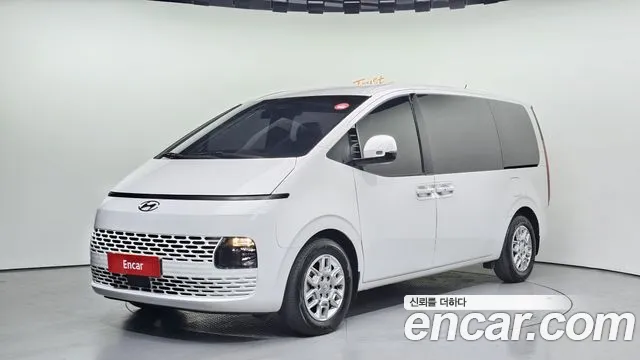 Фотография автомобиля — Hyundai Staria