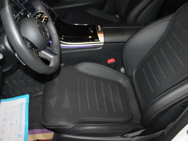 Mercedes-Benz C-Class — Фото автомобиля 9