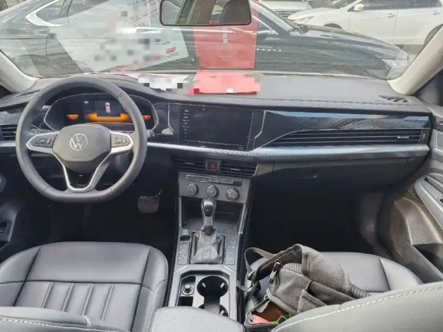Volkswagen Passat — Фото автомобиля 9