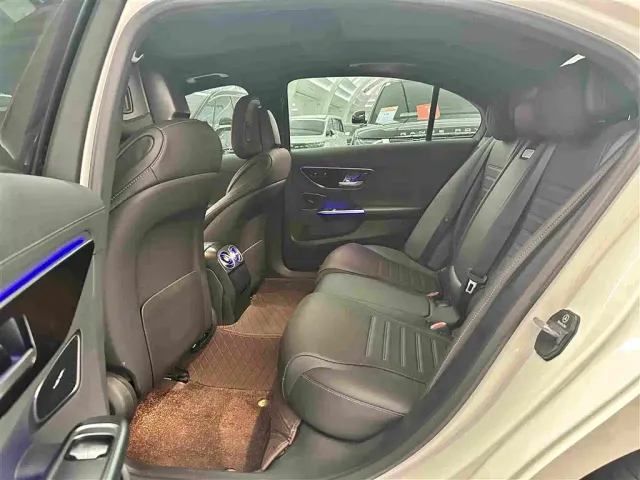 Mercedes-Benz C-Class — Фото автомобиля 23